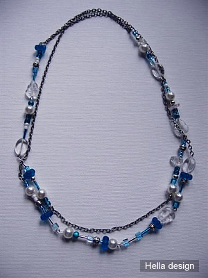 L�ngt turkost halsband