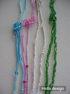 L�nga elastiska p�rlhalsband